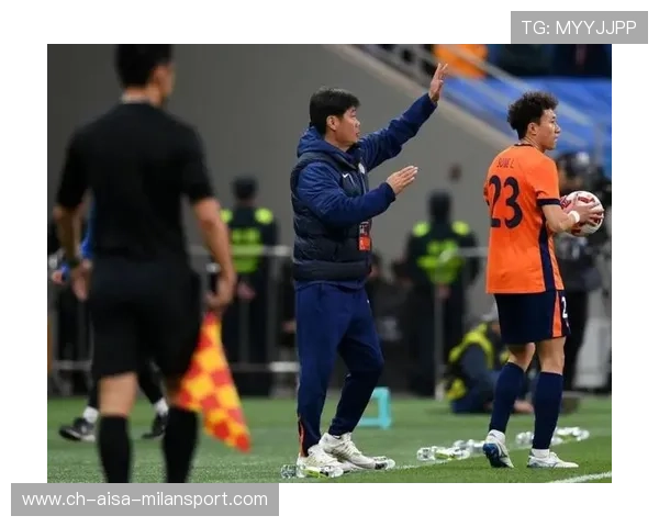1-0！李霄鹏命真硬！海牛上岸亚泰降级，邓卓翔早早撤下两大外援，李霄鹏冲进球场视频