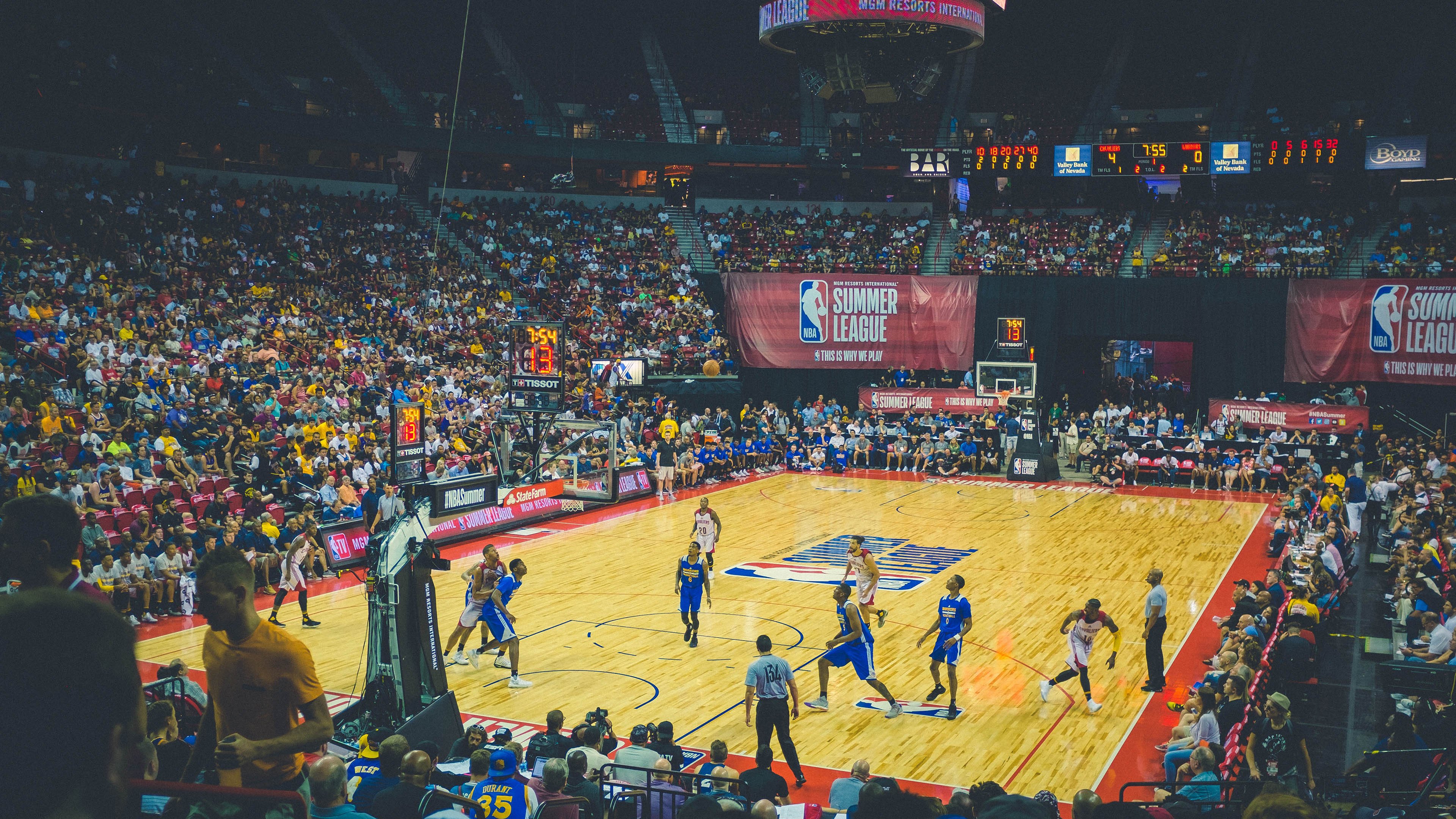 “2025世界运动会东安湖体育公园:跑酷与铁人三项对决精彩纷呈”