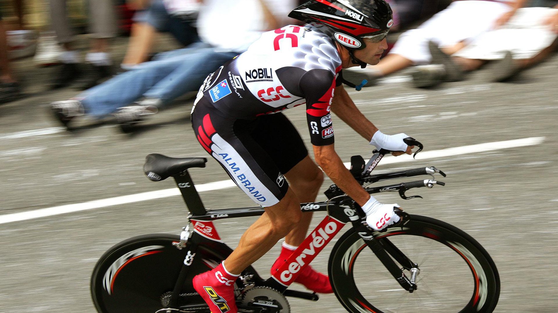 法甲激情比拼:变阵、突破、破门,精彩不断,法甲赛场再次爆发混乱